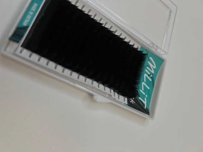 Черные ресницы Millit Fix Price D 0.12 13мм 16 линий